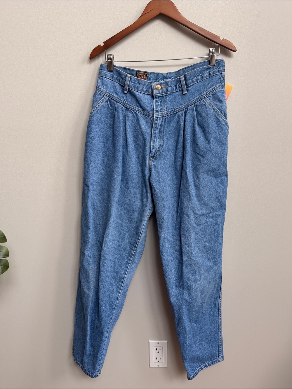 Classic High-Waist Blue Denim Jeans for Women 32”x29”
